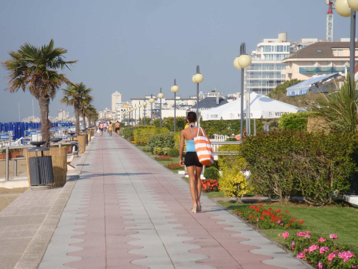 Hotel Mirafiori Lido di Jesolo Exterior photo